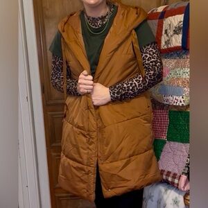 Long Puffer Vest Caramel Hooded Sleeveless Zipper Side Quilted Women's Large